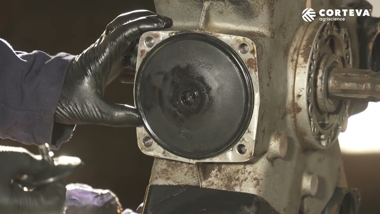 How to service a sprayer pump 